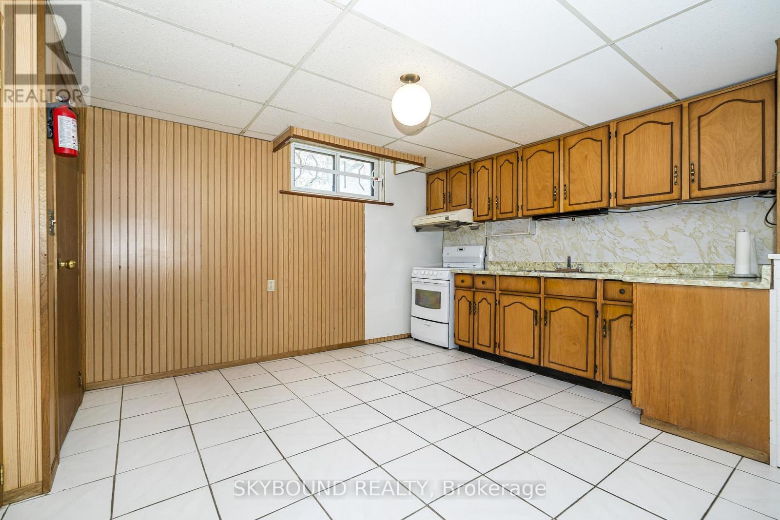 44 Tinder Crescent, Toronto, Ontario  M4A 1L3 - Photo 28 - C13114938