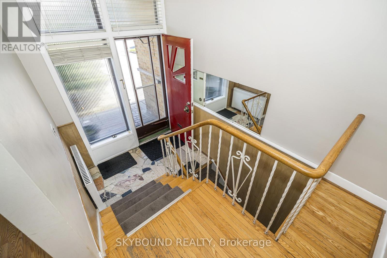 44 Tinder Crescent, Toronto, Ontario  M4A 1L3 - Photo 4 - C13114938