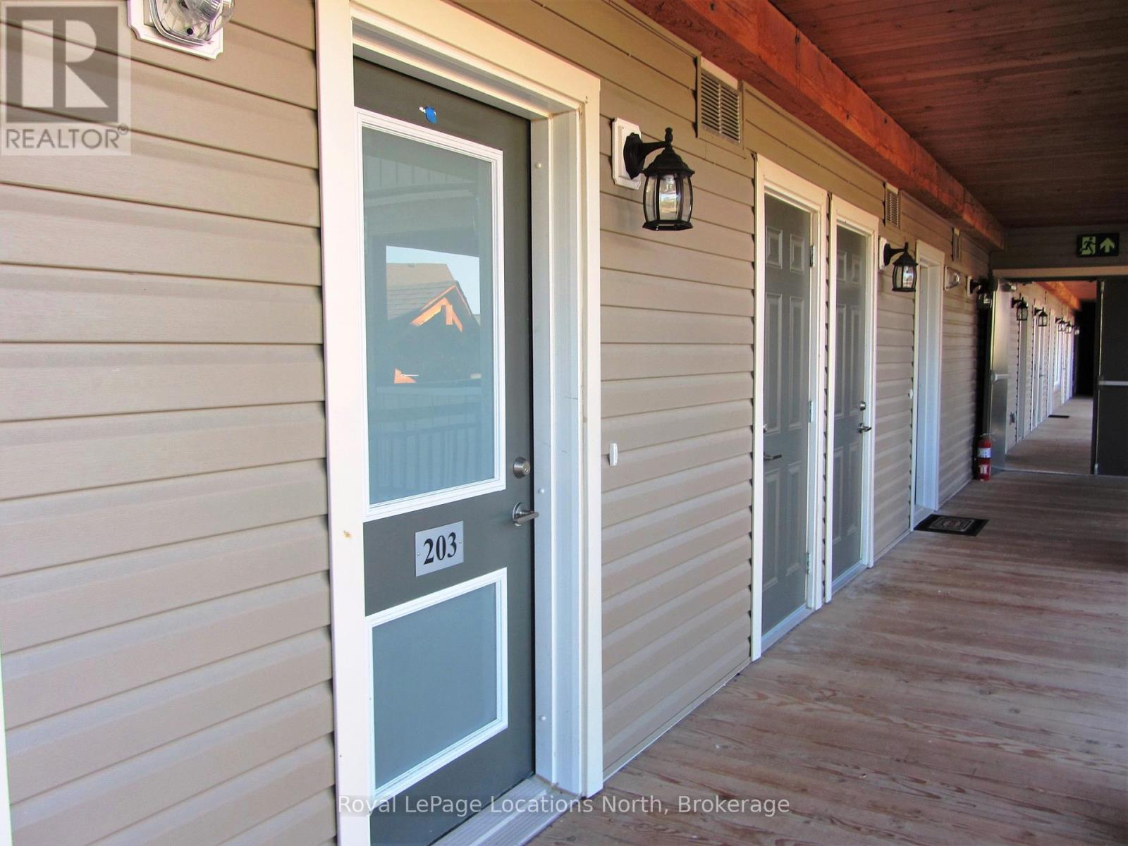 203 - 2 Anchorage Crescent, Collingwood, Ontario  L9Y 0Y6 - Photo 2 - S13114892