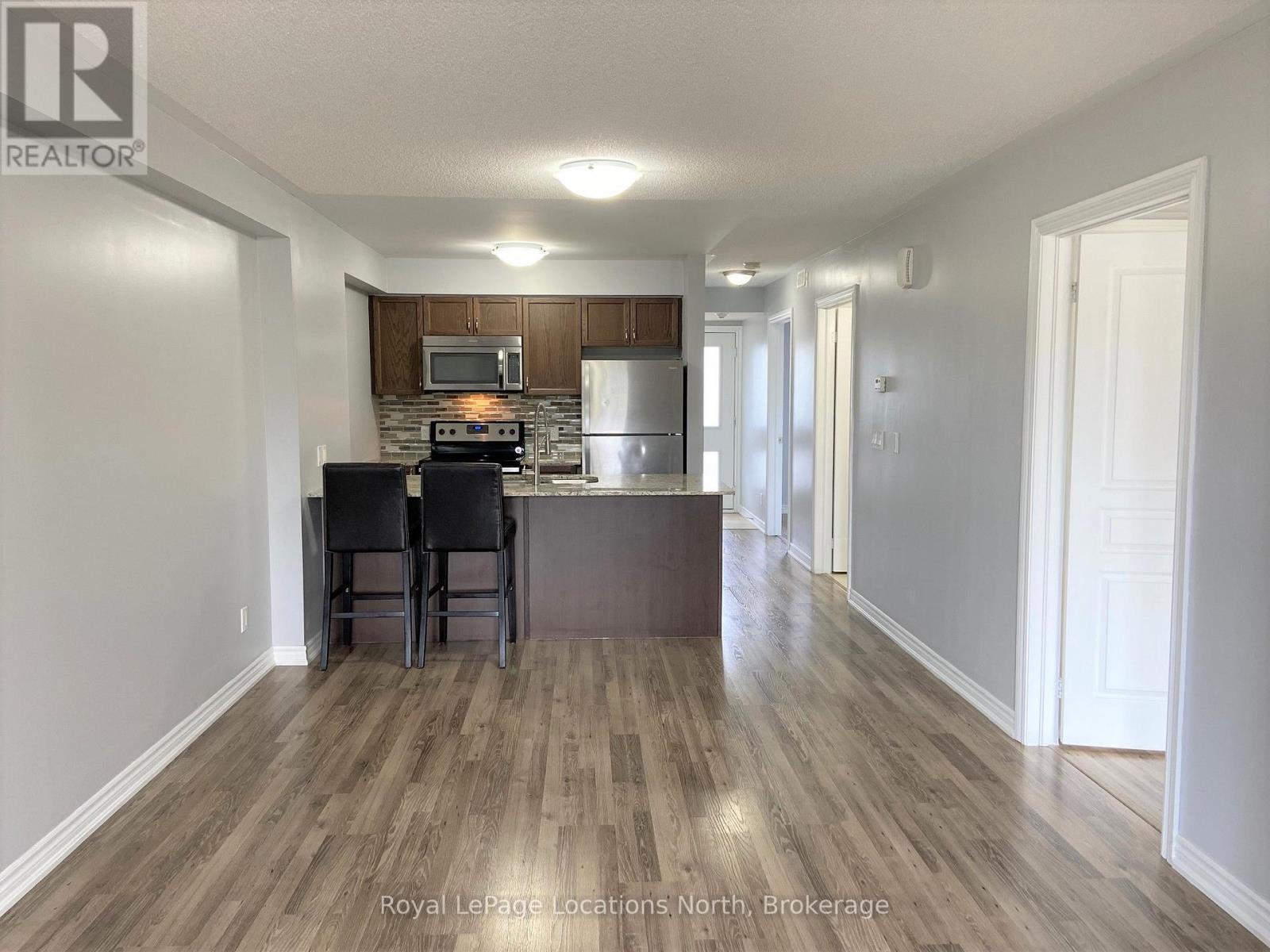 203 - 2 Anchorage Crescent, Collingwood, Ontario  L9Y 0Y6 - Photo 4 - S13114892