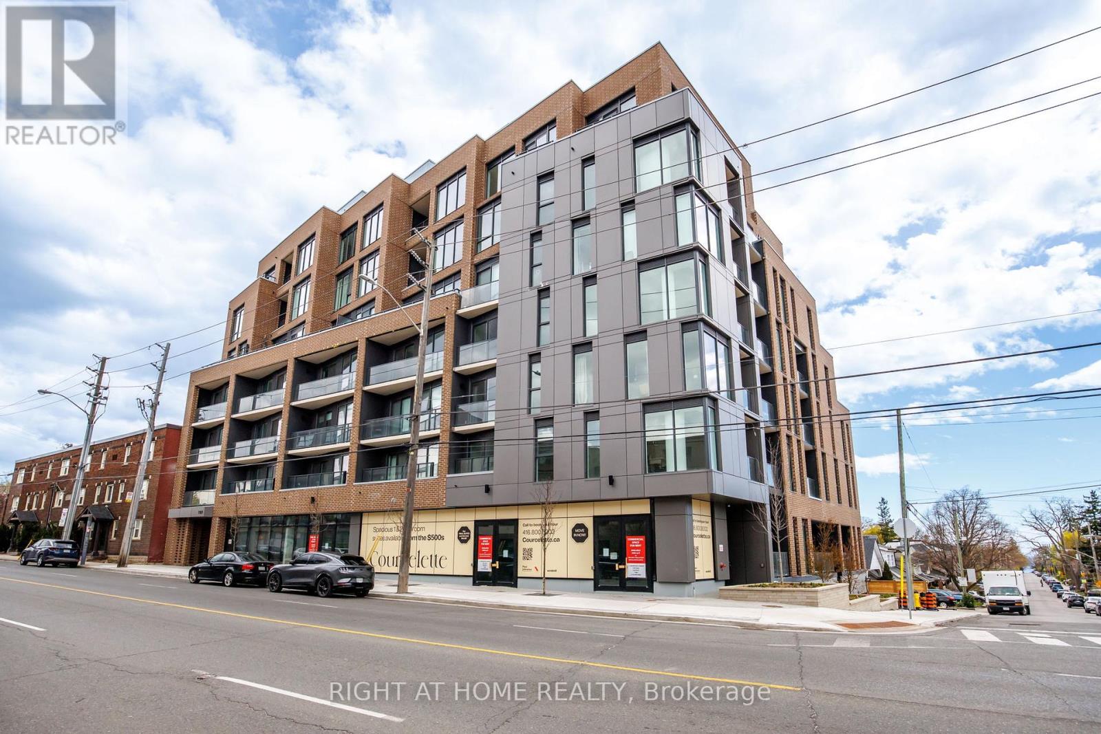 305 - 1161 Kingston Road, Toronto, Ontario  M4E 1T4 - Photo 1 - E13114912