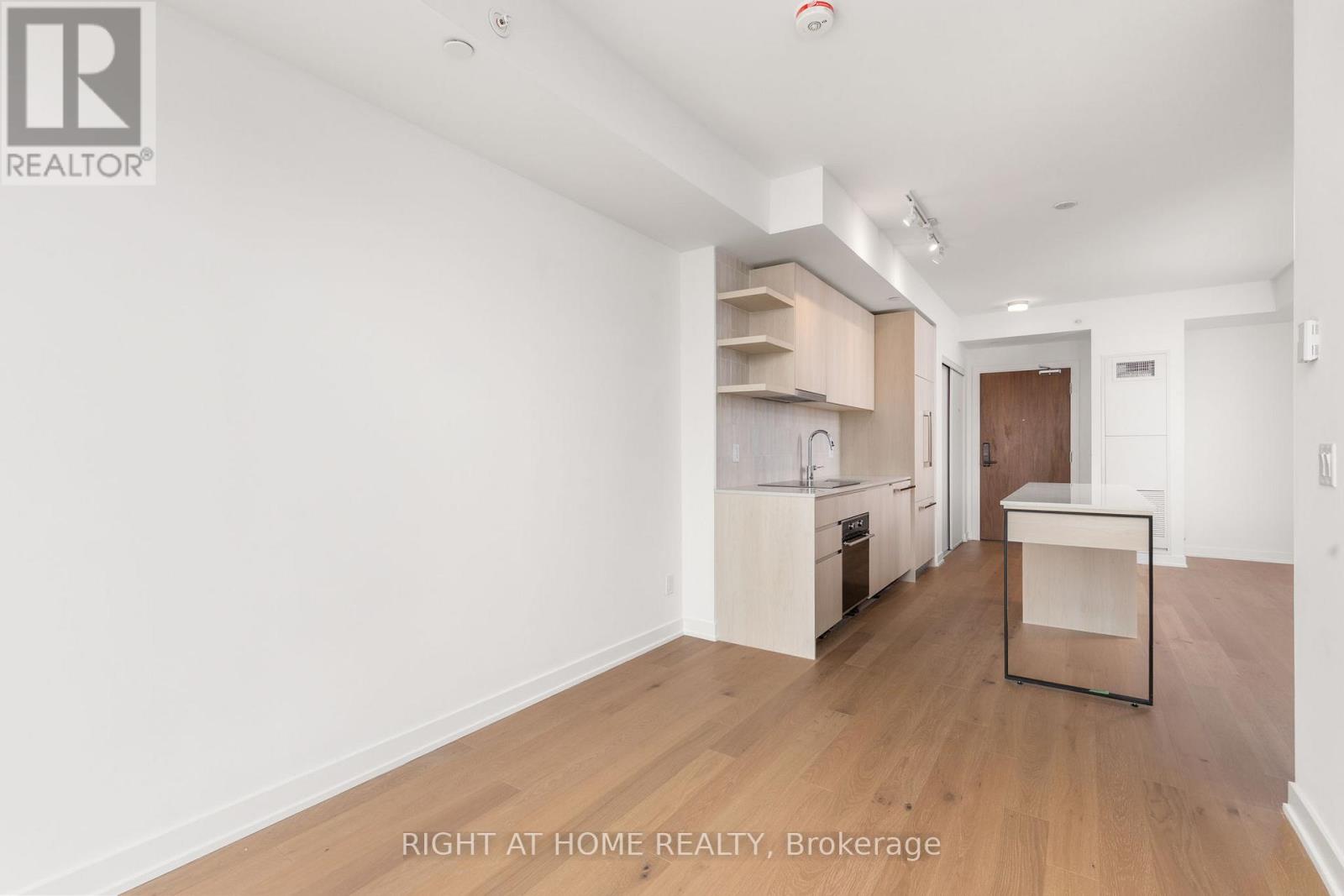 305 - 1161 Kingston Road, Toronto, Ontario  M4E 1T4 - Photo 10 - E13114912