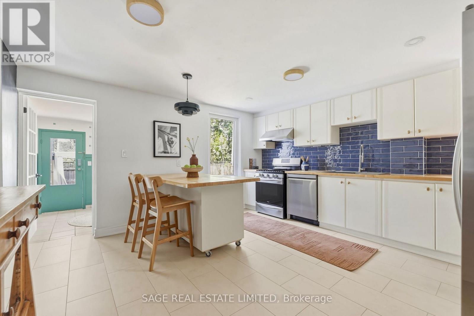 662 Woodbine Avenue, Toronto, Ontario  M4E 2J1 - Photo 11 - E13114920