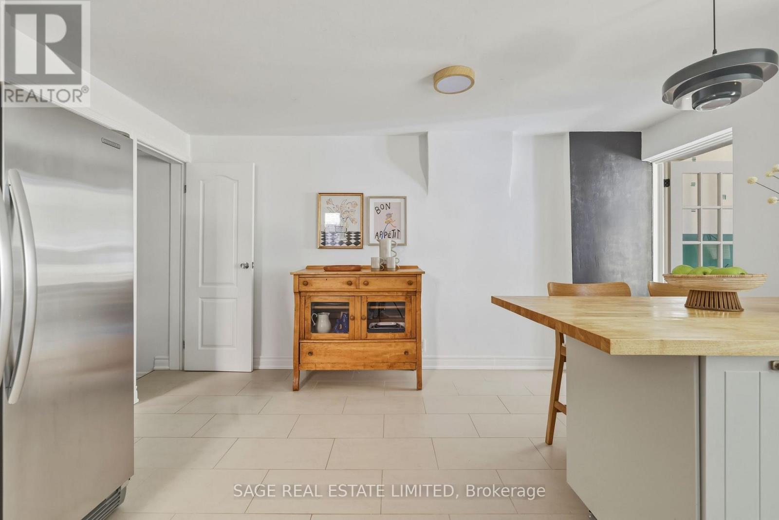662 Woodbine Avenue, Toronto, Ontario  M4E 2J1 - Photo 14 - E13114920