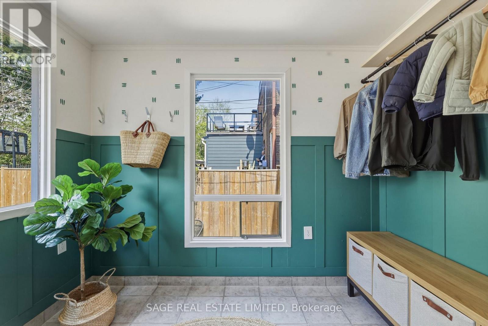 662 Woodbine Avenue, Toronto, Ontario  M4E 2J1 - Photo 17 - E13114920