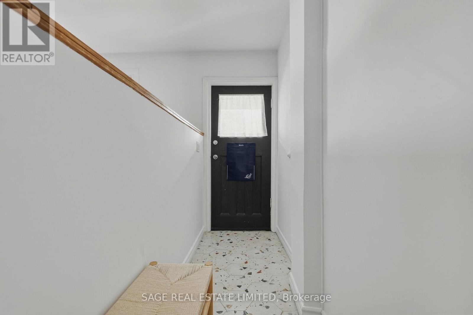 662 Woodbine Avenue, Toronto, Ontario  M4E 2J1 - Photo 19 - E13114920