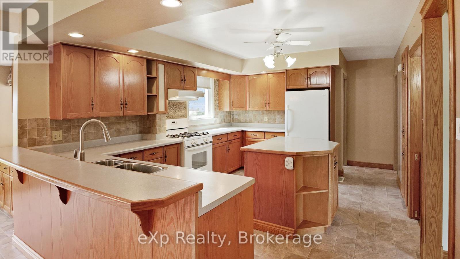 1267 Bruce Road 12, South Bruce, Ontario  N0G 1W0 - Photo 6 - X13114898