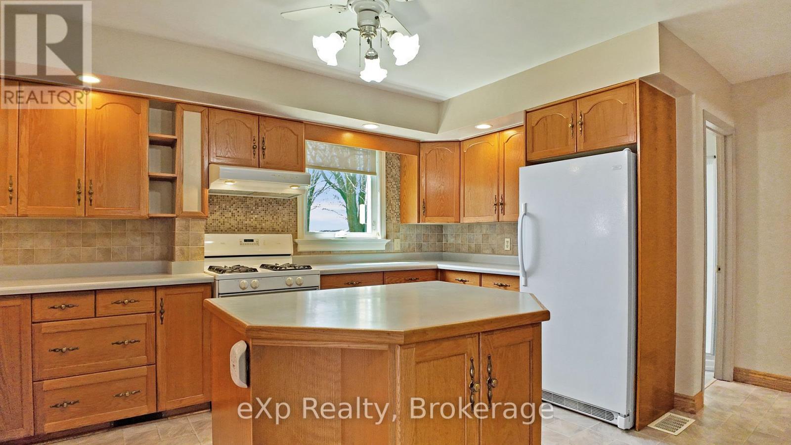 1267 Bruce Road 12, South Bruce, Ontario  N0G 1W0 - Photo 8 - X13114898