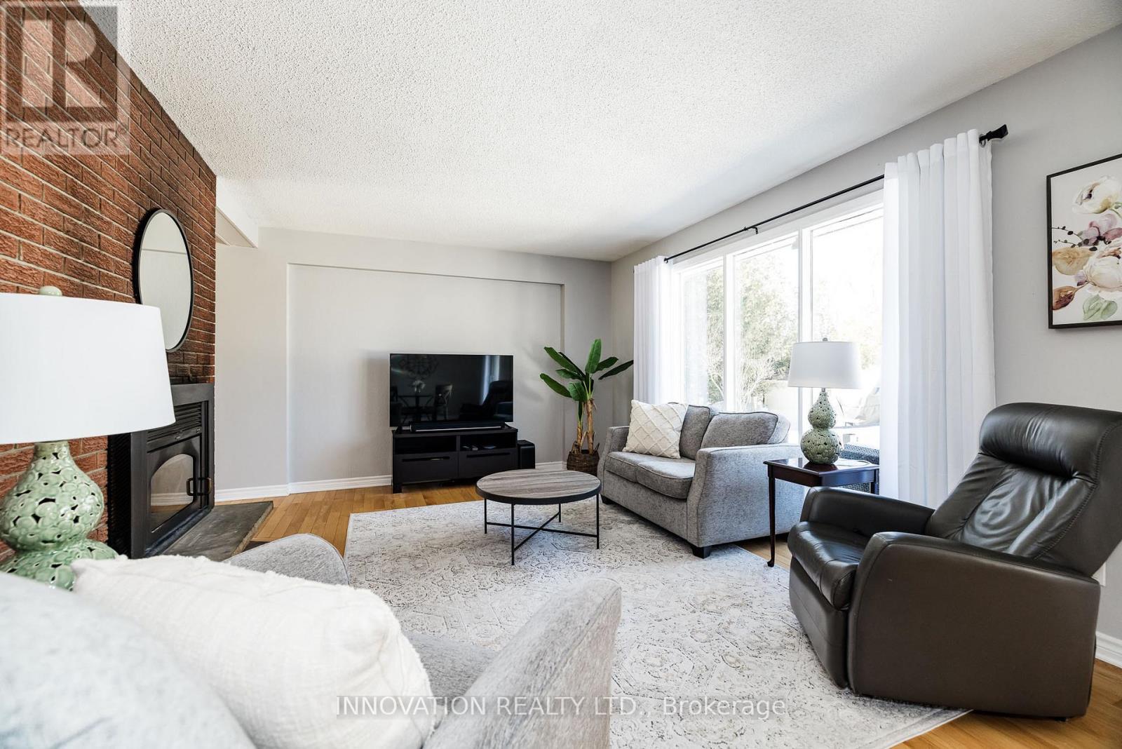 1303 Fairway Drive, Ottawa, Ontario  K4M 1B3 - Photo 6 - X12932650
