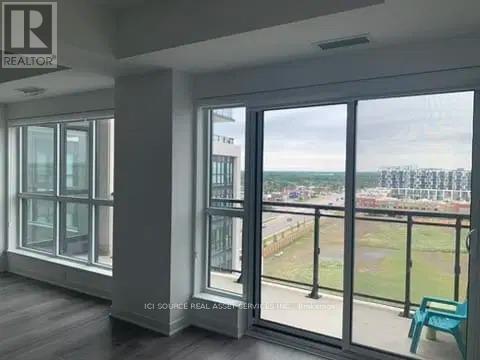 802 - 405 Dundas Street W, Oakville, Ontario  L6H 7E3 - Photo 2 - W13114896