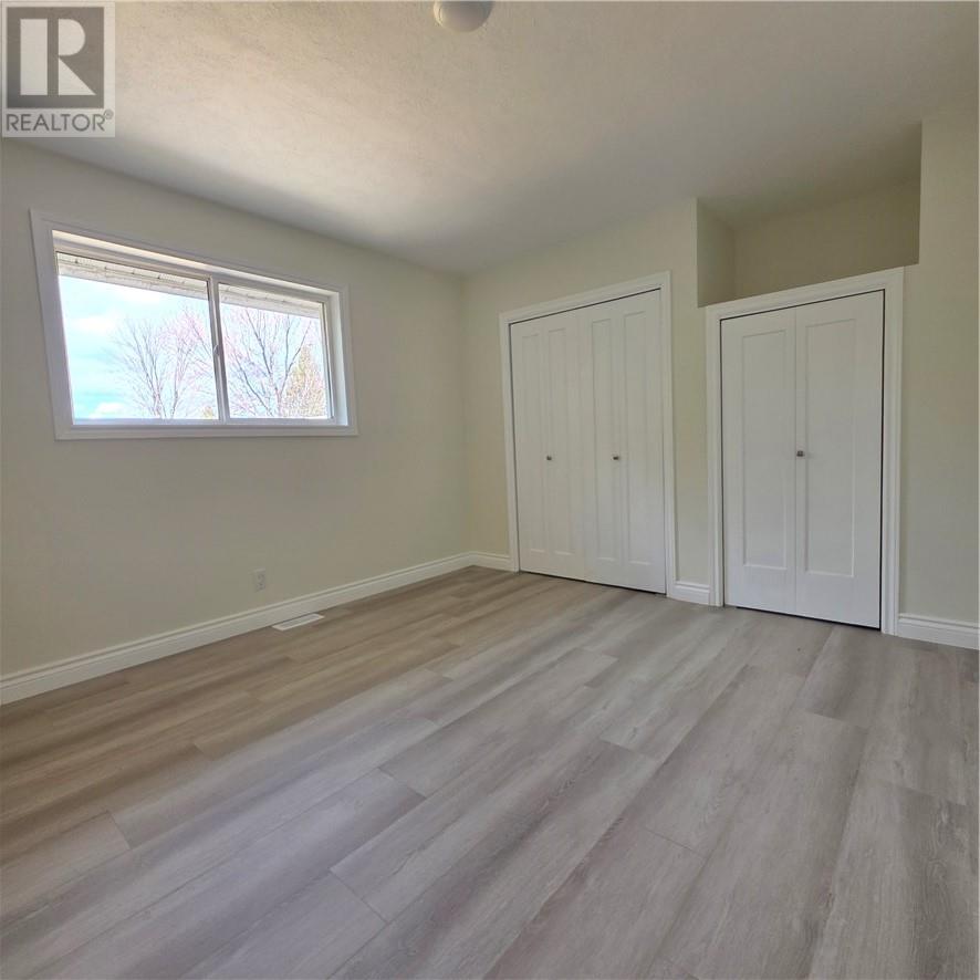 3225 Parkdale Crescent, Val Caron, Ontario  P3N 1A7 - Photo 18 - 2127657