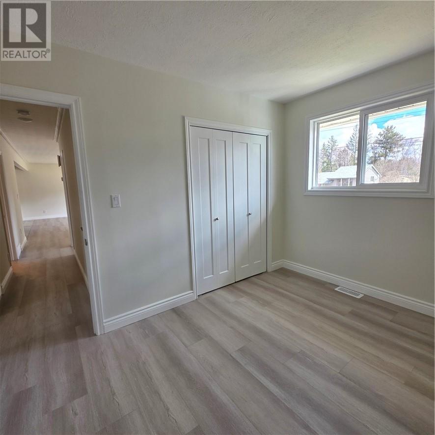 3225 Parkdale Crescent, Val Caron, Ontario  P3N 1A7 - Photo 21 - 2127657