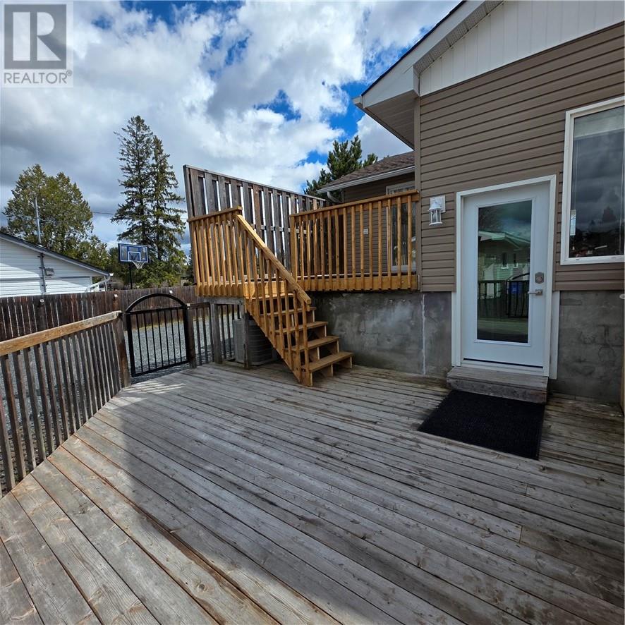 3225 Parkdale Crescent, Val Caron, Ontario  P3N 1A7 - Photo 30 - 2127657