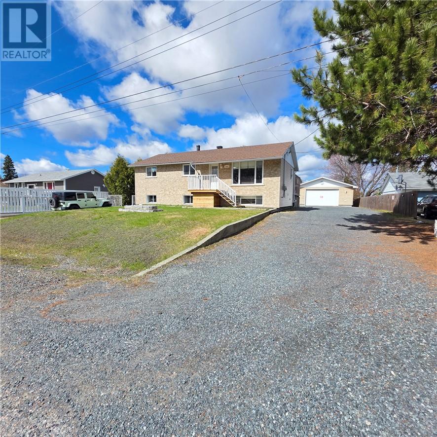 3225 Parkdale Crescent, Val Caron, Ontario  P3N 1A7 - Photo 46 - 2127657