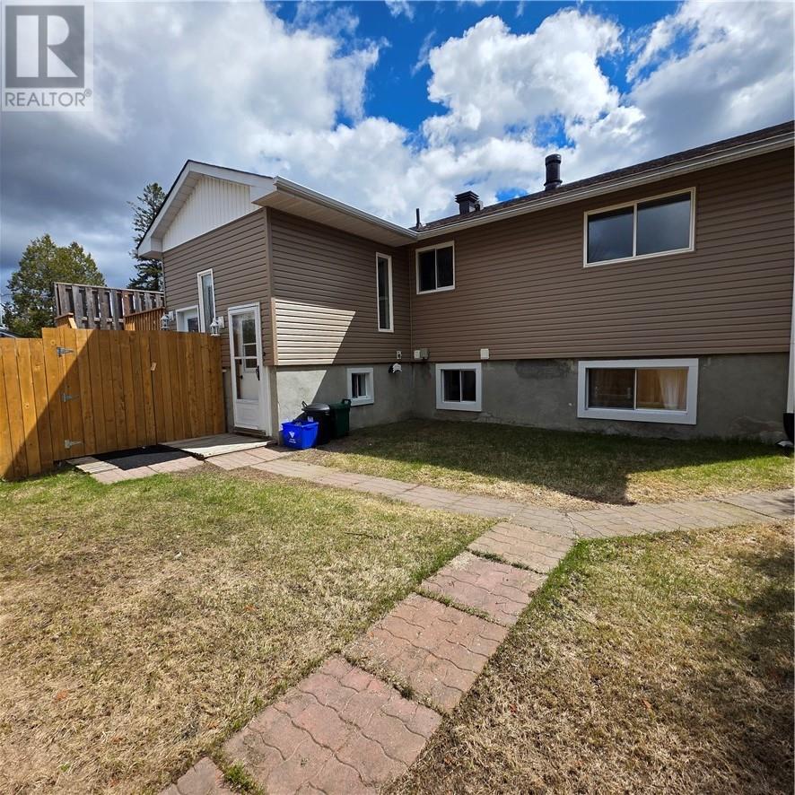 3225 Parkdale Crescent, Val Caron, Ontario  P3N 1A7 - Photo 48 - 2127657