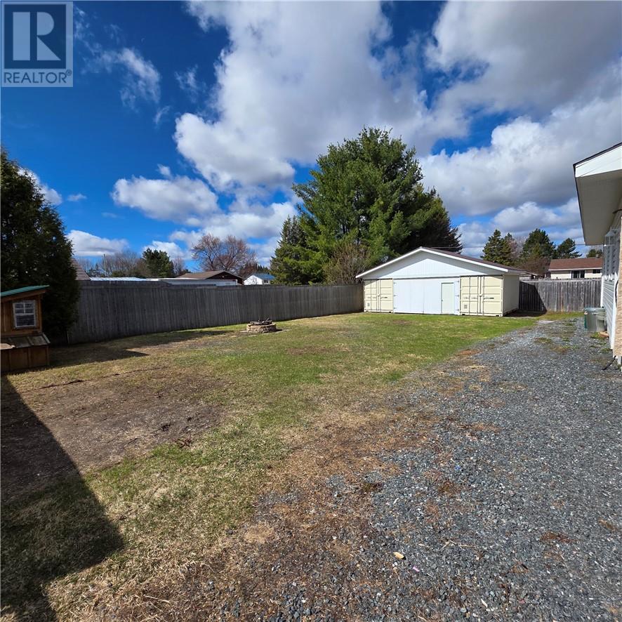 3225 Parkdale Crescent, Val Caron, Ontario  P3N 1A7 - Photo 63 - 2127657