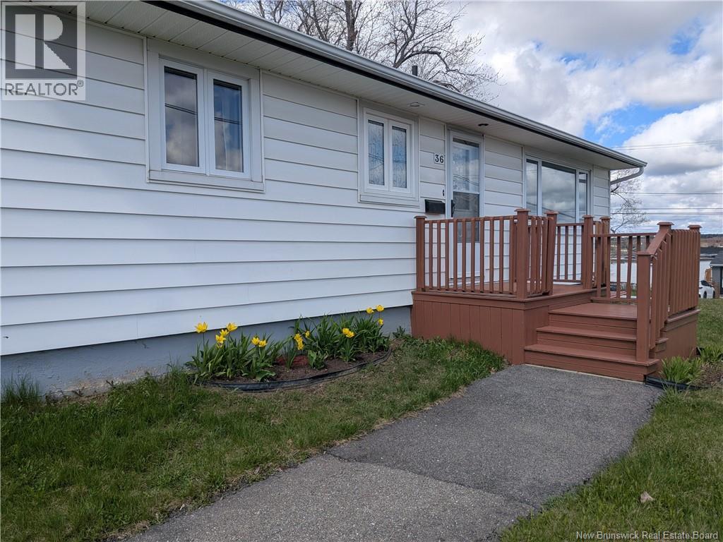 36 Johnson Street, Miramichi, New Brunswick  E1N 2W2 - Photo 2 - NB138791