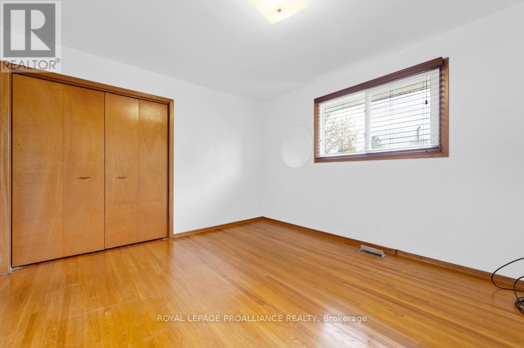 55 Village Drive, Belleville, Ontario  K8P 4K2 - Photo 14 - X13079706