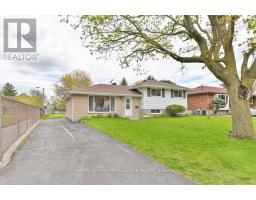 55 VILLAGE DRIVE, Belleville, Ontario