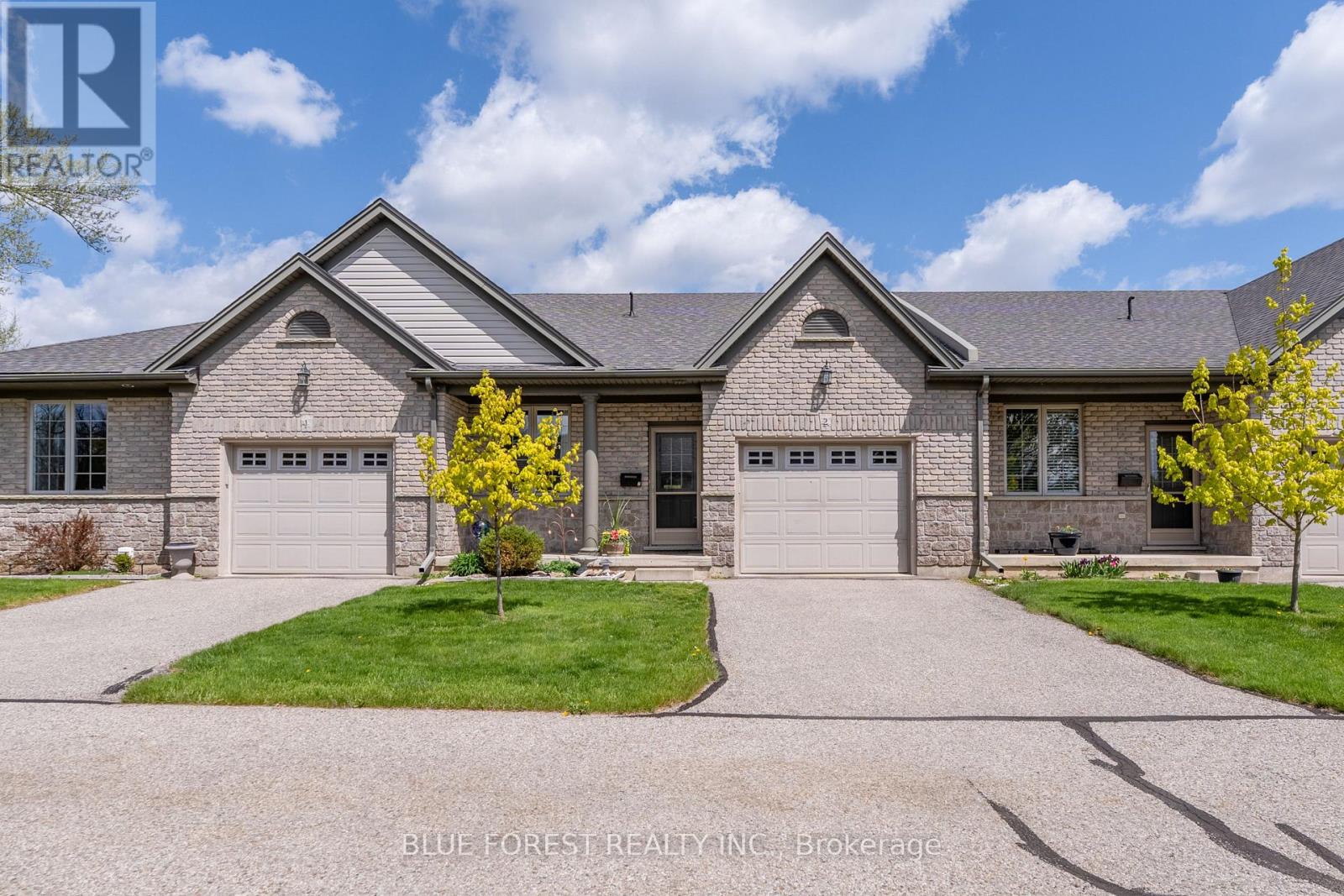 2 - 948 Colborne Street, Brantford, Ontario  N3S 3T4 - Photo 2 - X13115100