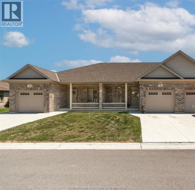 3 Jonathan Street, Chatham, Ontario  N7M 6M1 - Photo 2 - 26010605