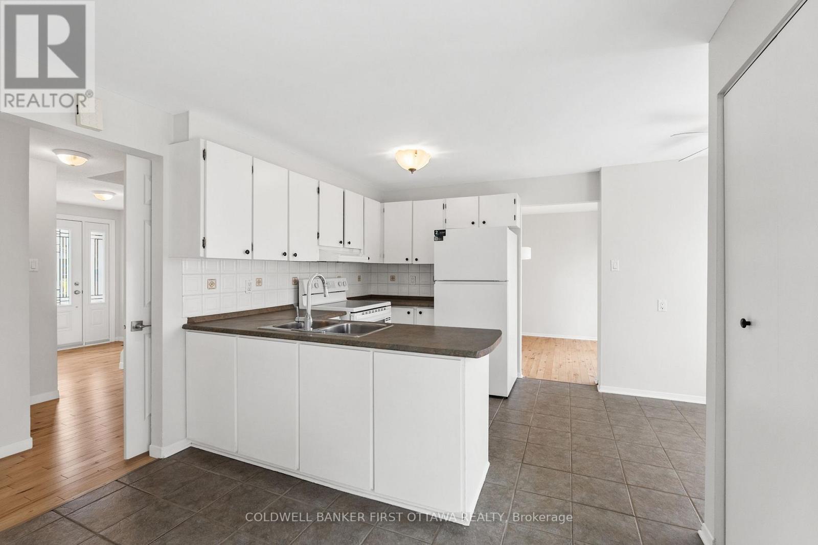 390 Cloverheath Crescent, Ottawa, Ontario  K1E 2R8 - Photo 15 - X13114960