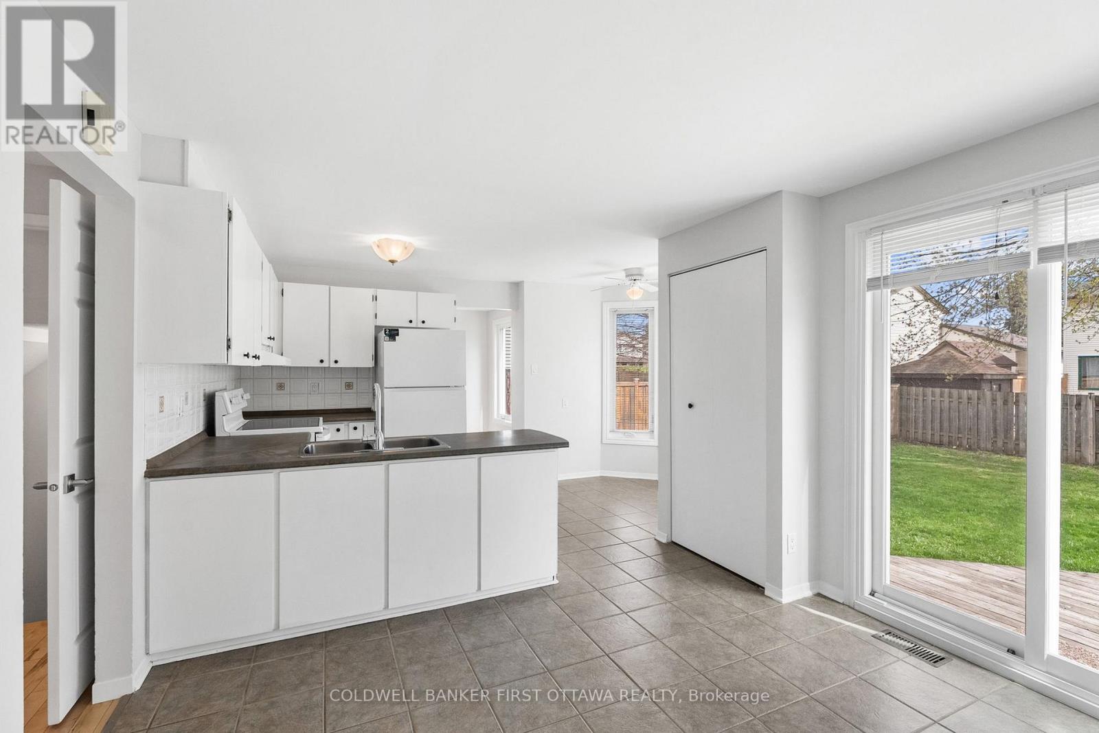390 Cloverheath Crescent, Ottawa, Ontario  K1E 2R8 - Photo 16 - X13114960