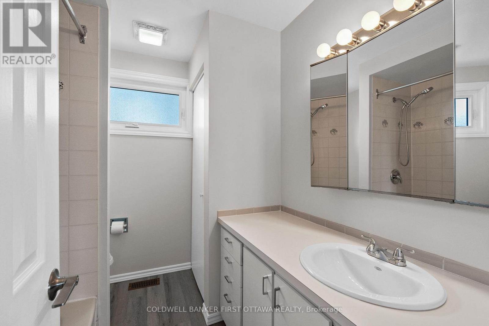 390 Cloverheath Crescent, Ottawa, Ontario  K1E 2R8 - Photo 27 - X13114960
