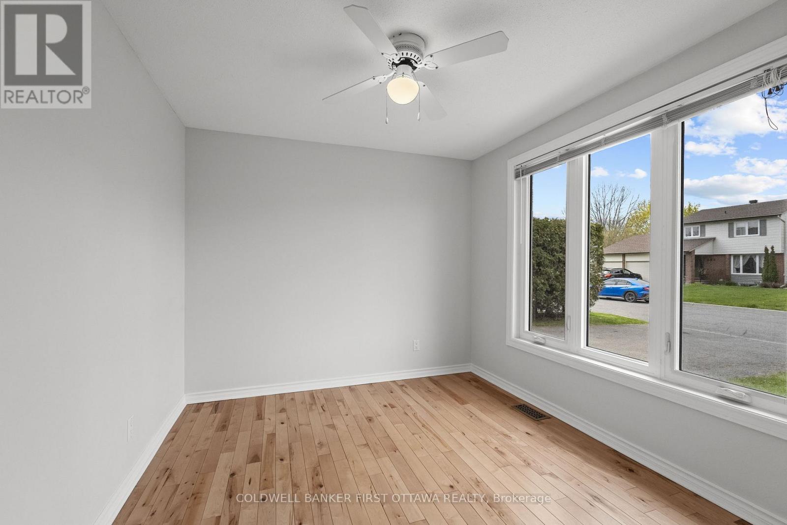 390 Cloverheath Crescent, Ottawa, Ontario  K1E 2R8 - Photo 6 - X13114960