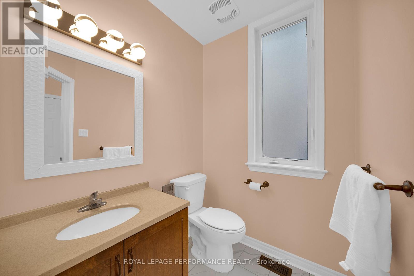 292 Rustic Hills Crescent, Ottawa, Ontario  K4A 5A5 - Photo 4 - X13115092