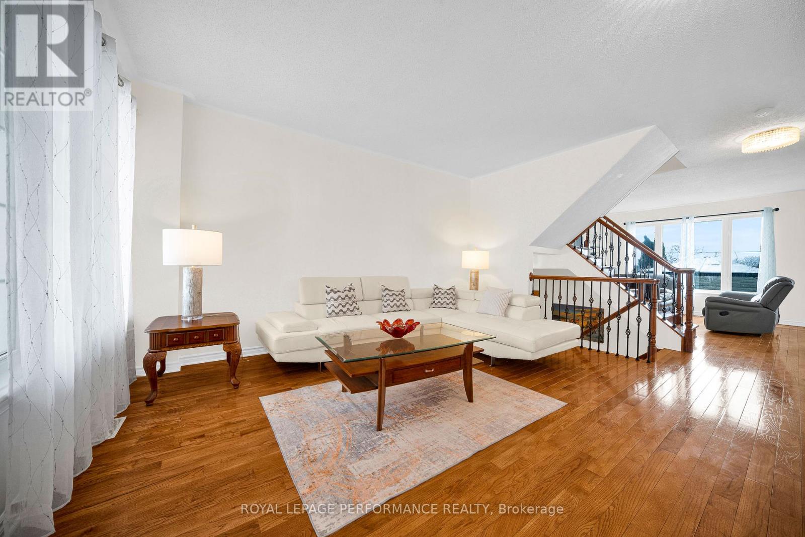 292 Rustic Hills Crescent, Ottawa, Ontario  K4A 5A5 - Photo 5 - X13115092