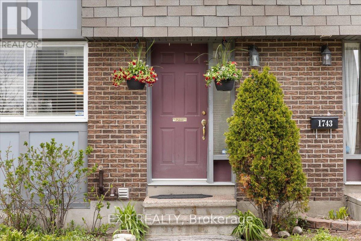 - - 1745 Heatherington Road, Ottawa, Ontario  K1V 8T8 - Photo 3 - X13115140