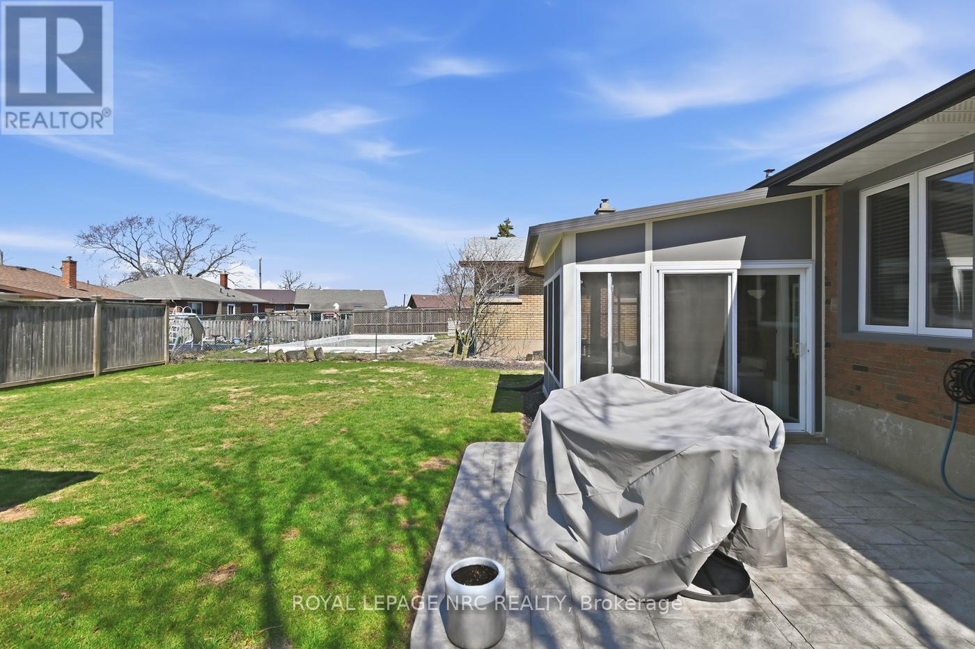 9 Greenhill Drive, Thorold, Ontario  L2V 1W4 - Photo 38 - X13115026