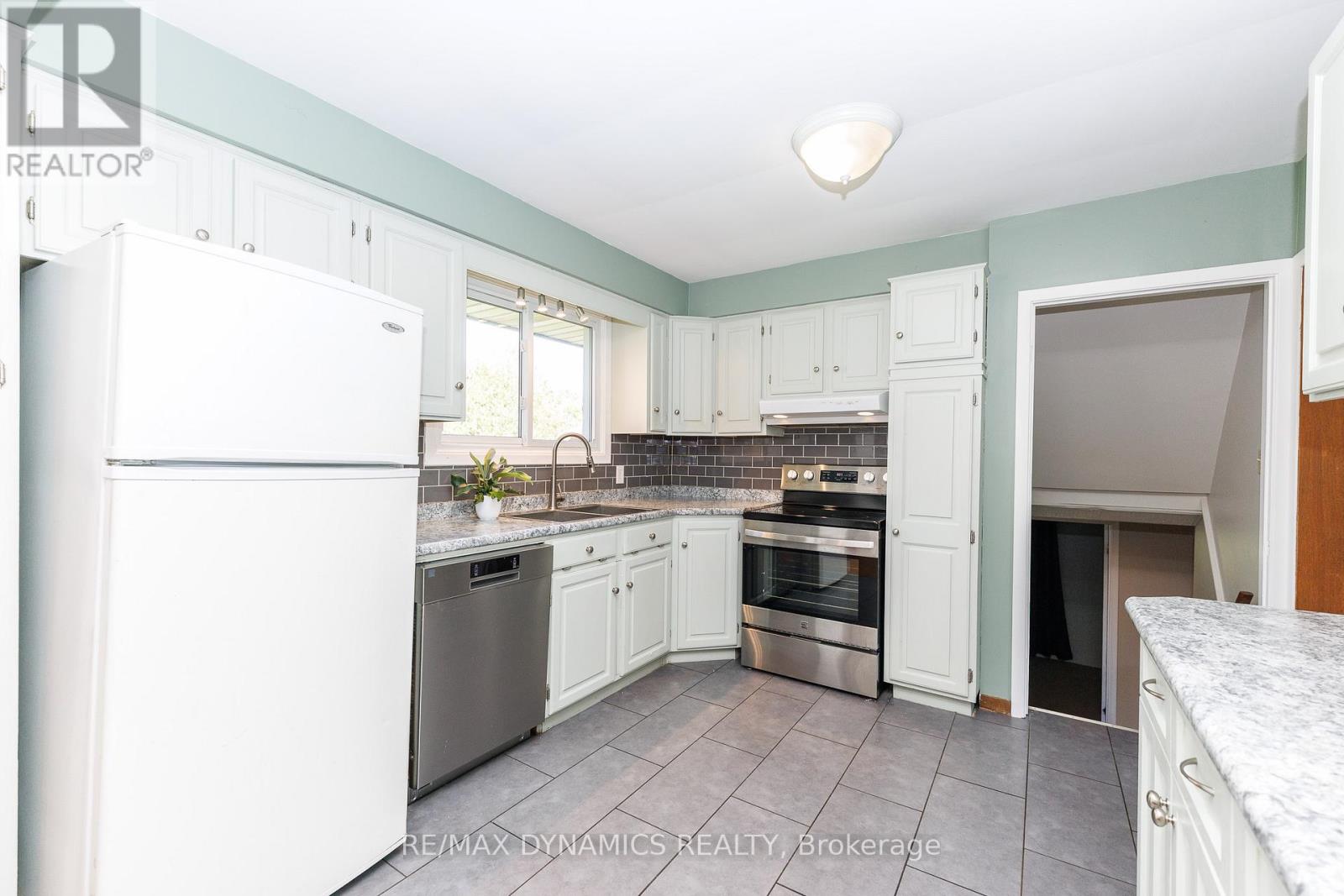 51 Karen Crescent, Welland, Ontario  L3C 2Y7 - Photo 12 - X13115070