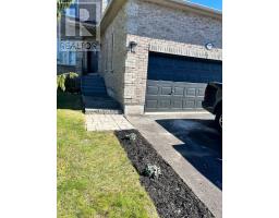 127 BIRCHWOOD DRIVE, Barrie, Ontario