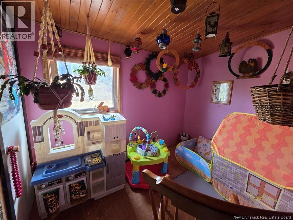 57 Saint-Andre Street, Sainte-Anne-De-Madawaska, New Brunswick  E7E 1H3 - Photo 23 - NB138036