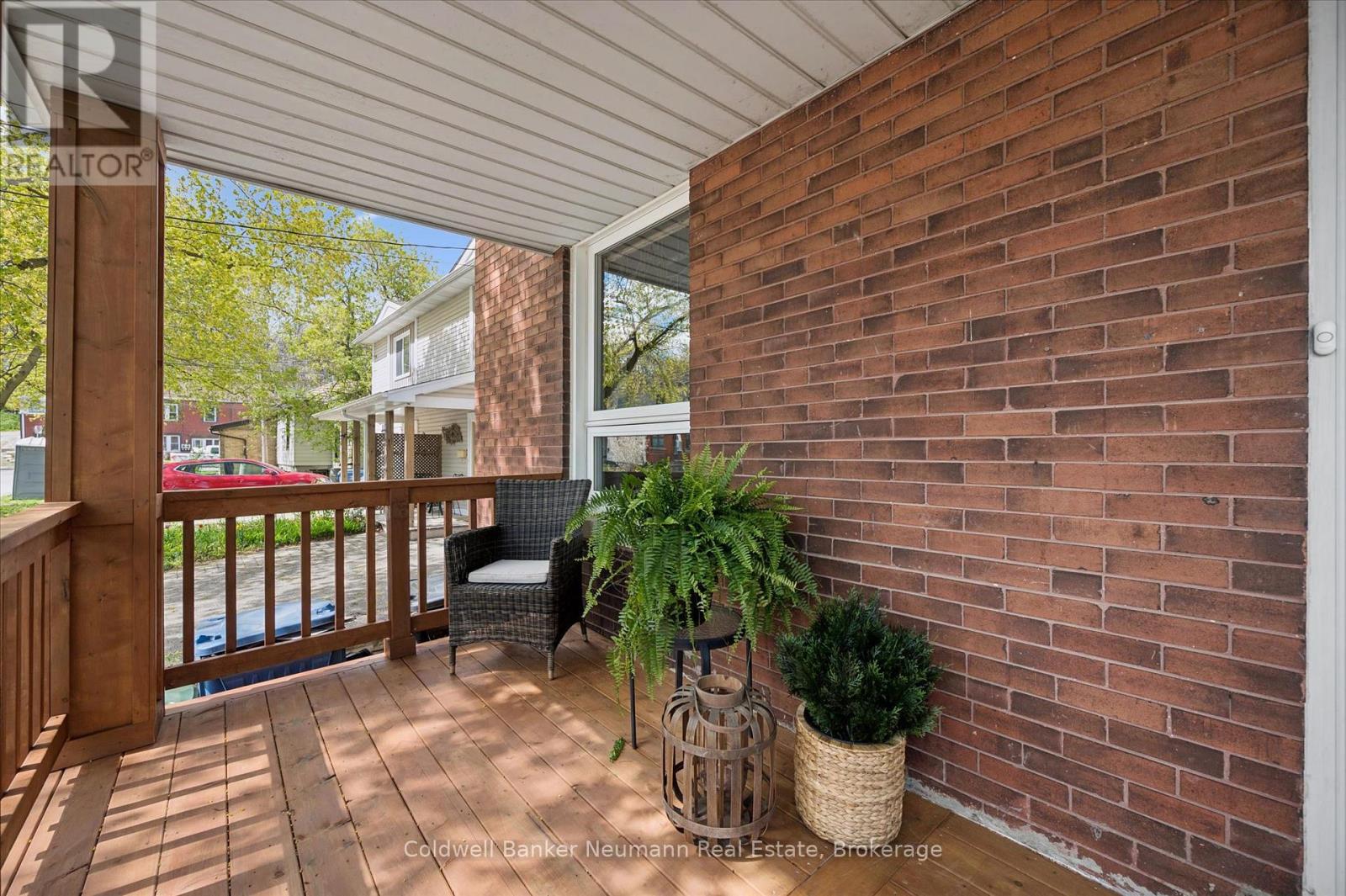 30 Huron Street, Guelph, Ontario  N1E 5L4 - Photo 3 - X13115046