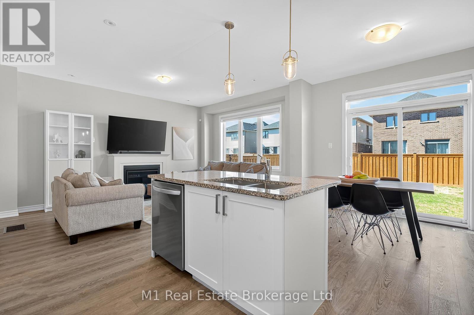 43 Harpin Way W, Centre Wellington, Ontario  N1M 0H7 - Photo 8 - X13115056