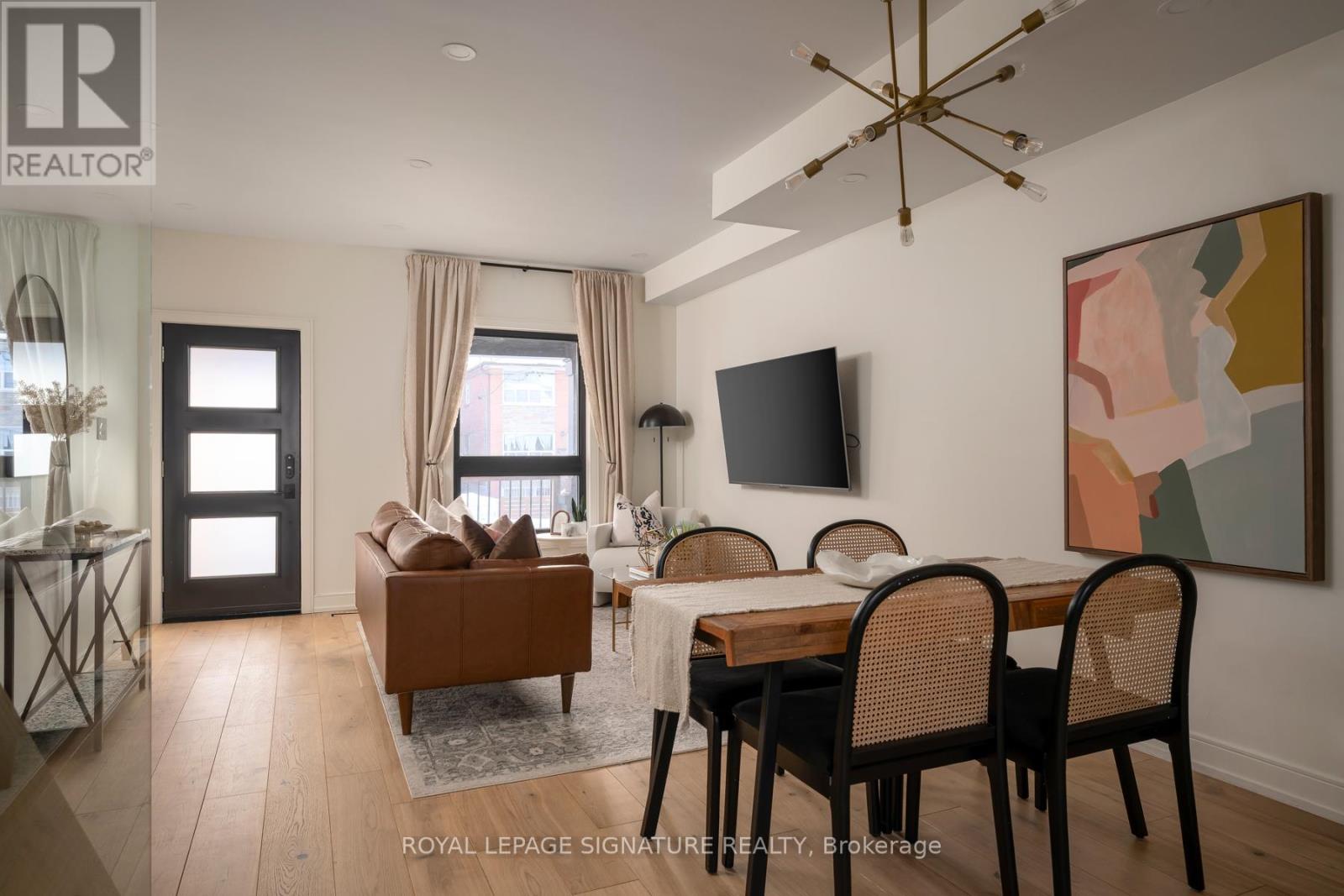 26 Pape Avenue, Toronto, Ontario  M4M 2V6 - Photo 4 - E12964918