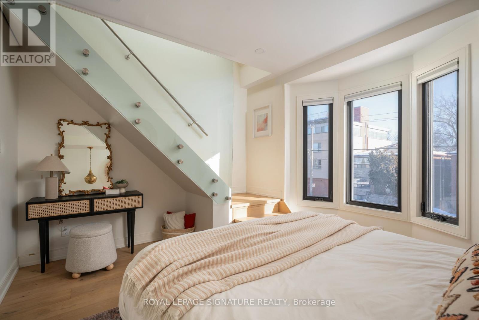 26 Pape Avenue, Toronto, Ontario  M4M 2V6 - Photo 18 - E12964918