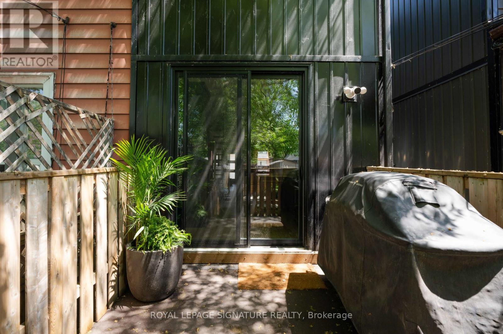 26 Pape Avenue, Toronto, Ontario  M4M 2V6 - Photo 35 - E12964918