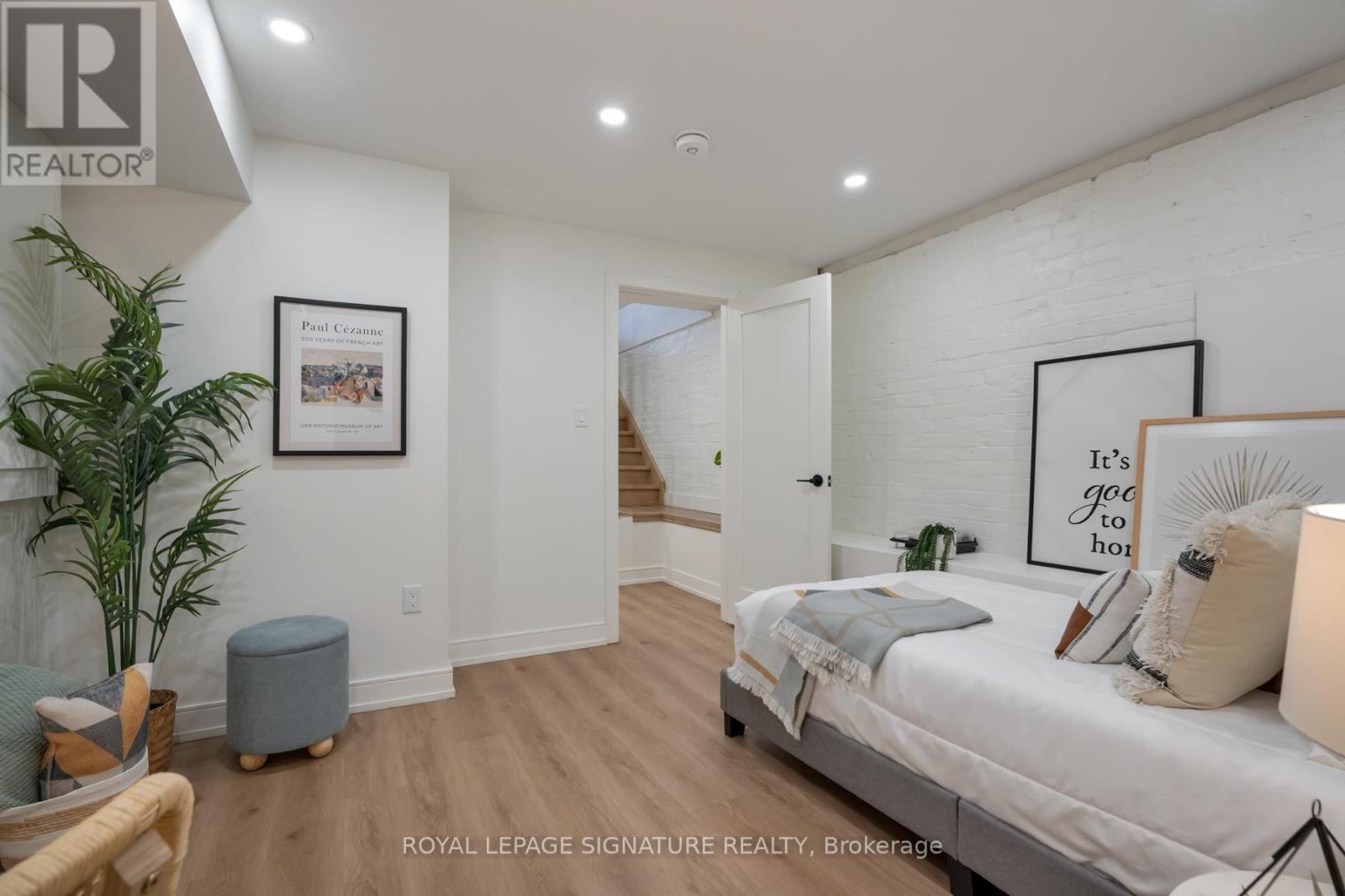 26 Pape Avenue, Toronto, Ontario  M4M 2V6 - Photo 25 - E12964918