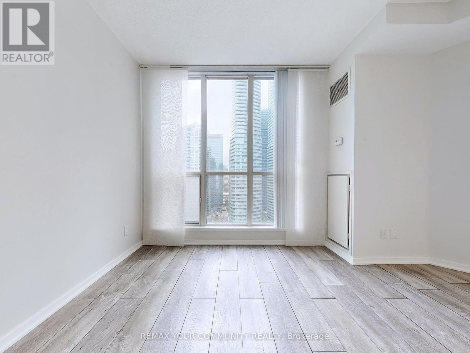2212 - 208 Queens Quay West Street, Toronto, Ontario  M5J 2Y5 - Photo 10 - C13115104
