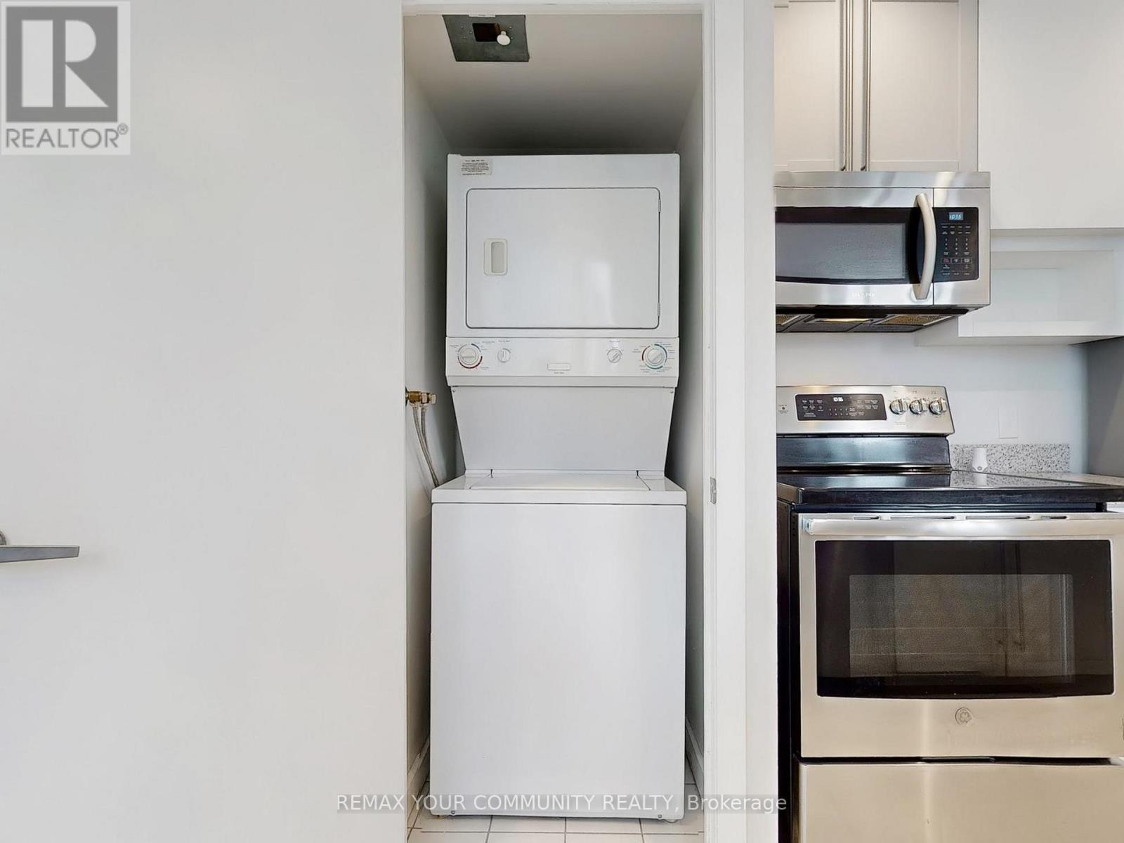 2212 - 208 Queens Quay West Street, Toronto, Ontario  M5J 2Y5 - Photo 20 - C13115104