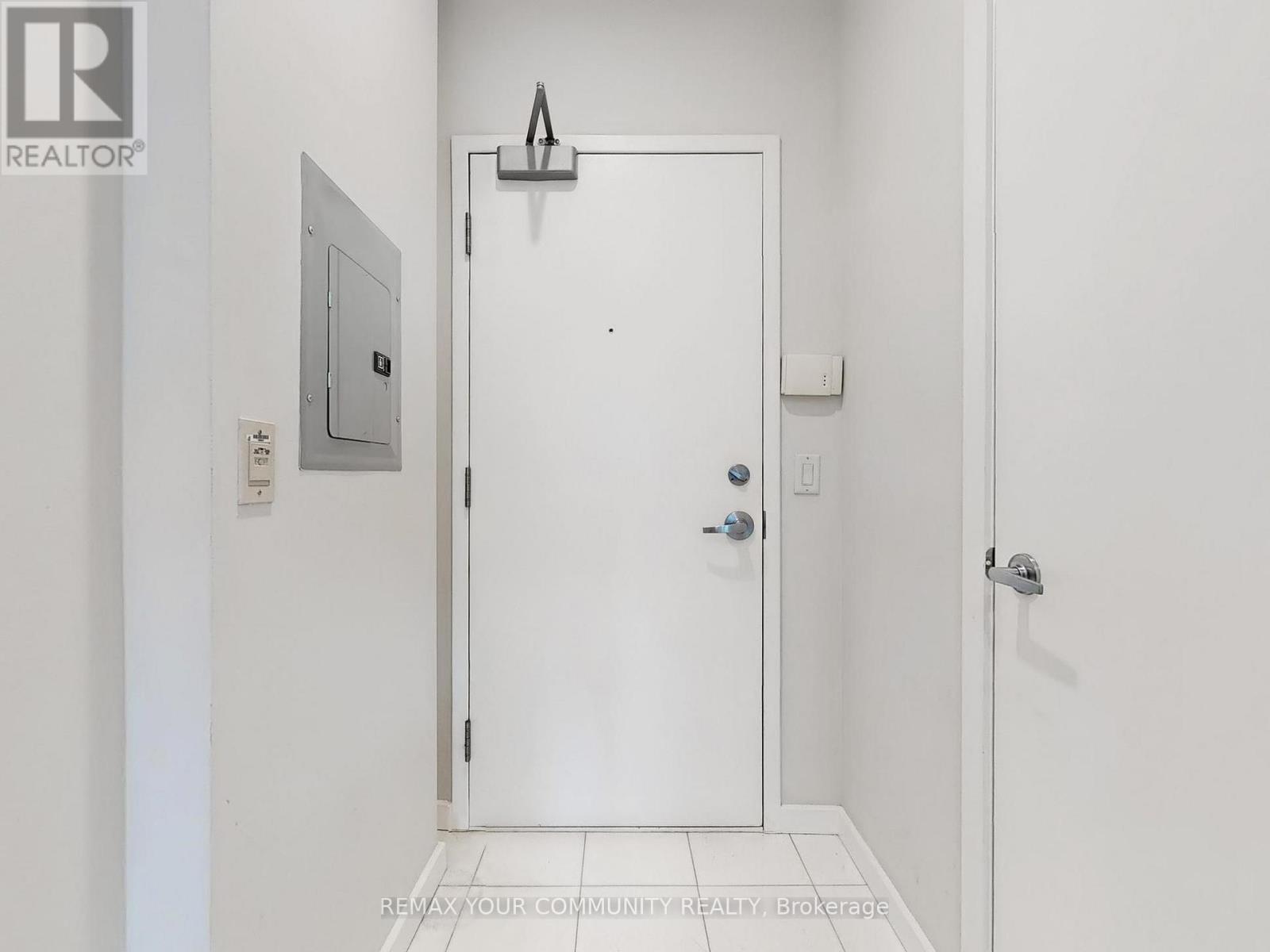 2212 - 208 Queens Quay West Street, Toronto, Ontario  M5J 2Y5 - Photo 21 - C13115104