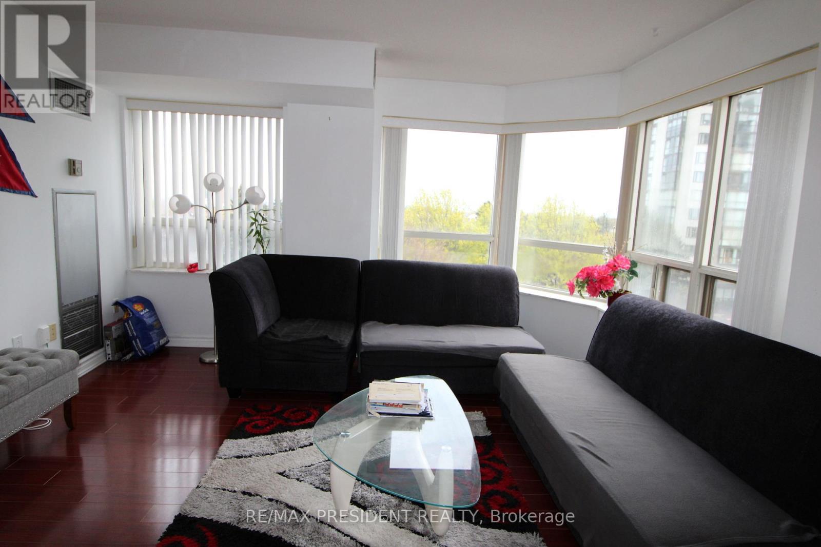 510 - 335 Webb Drive, Mississauga, Ontario  L5B 4A1 - Photo 4 - W13113888