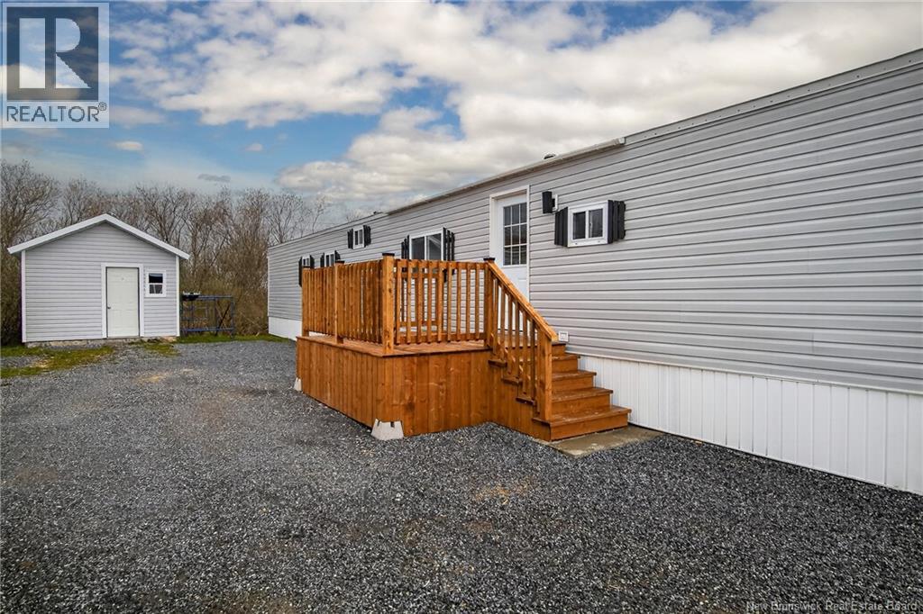11 Kingfisher Road, Saint John, New Brunswick  E2J 3W8 - Photo 3 - NB139220