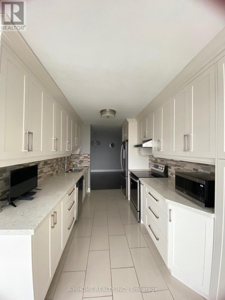 608 - 110 Promenade Circle, Vaughan, Ontario  L4J 7W8 - Photo 4 - N13114948