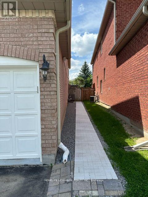 81 Sweet Water Crescent, Richmond Hill (Westbrook), Ontario  L4S 2B2 - Photo 3 - N13115126