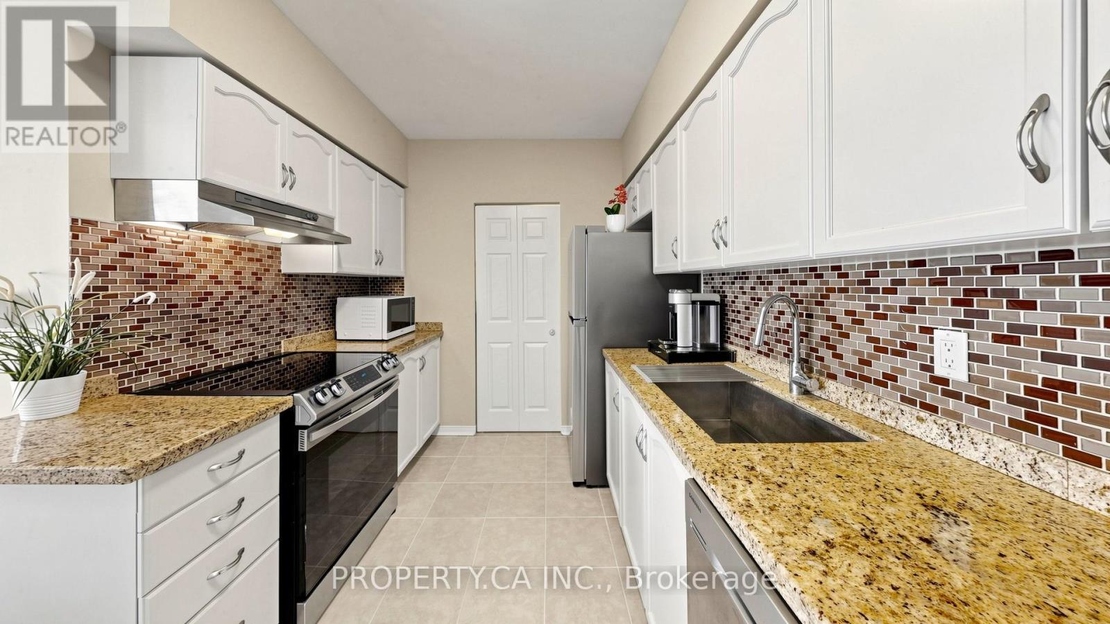 107 - 7398 Yonge Street, Vaughan, Ontario  L4J 8J2 - Photo 12 - N13115148